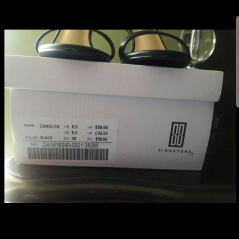 Shoes - Picture 2 of 3